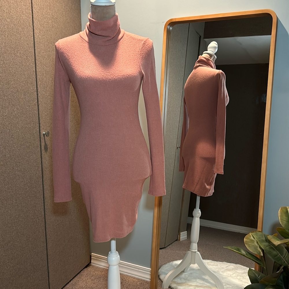 Never worn light pink sweater dress from Forever 21